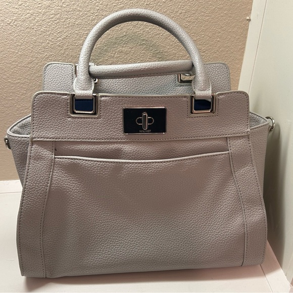 Nine West Purse with Detachable adjustable Shoulder Strap - Picture 3 of 13